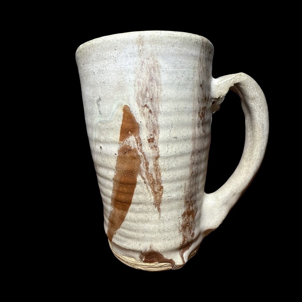 VTG Handmade Stoneware Pottery Coffee Mug Textured Rustic Brown/Tan 5 In‎ Tall